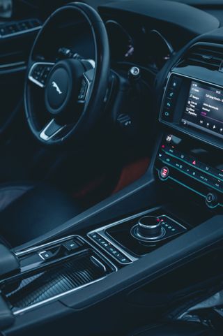 Jaguar F-Pace 2.0 i4D Prestige Aut. - 12/2017