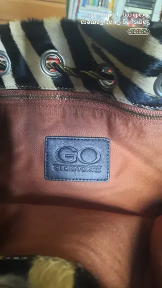 Bolso de mano Gloria Ortiz animal print. 40X30 cmt