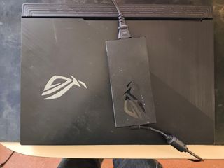 Lote Despiece ASUS ROG Strix G17 G712LV | Pantalla