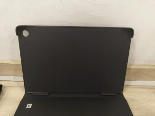 Funda Teclado alemán Samsung BookCover Slim TabA9+