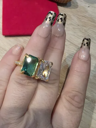 Anillo Lujo Cóctel Oro y Verde