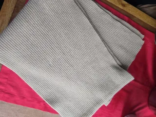 Bufanda beige de punto