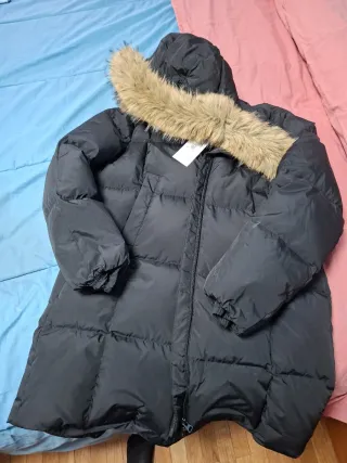 Abrigo Bimba y Lola Negro con Capucha