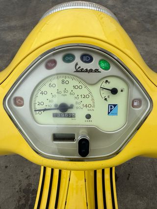 Vespa lx125 ie