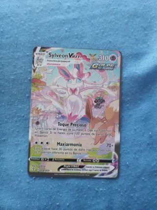 Sylveon VMAX 212/203 Carta Pokémon