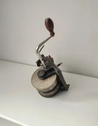 Motor de cuerda La Voz de su Amo