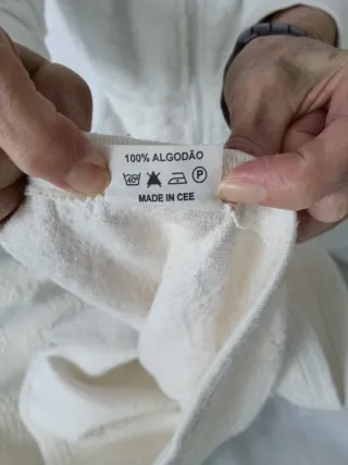 Colcha bordada beige cama 135