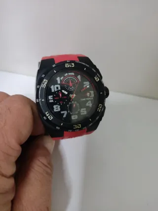Reloj Time Force Negro y Rojo