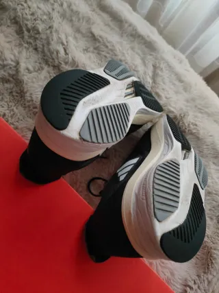 Adidas Adizero Boston 11 Talla 46 2/3