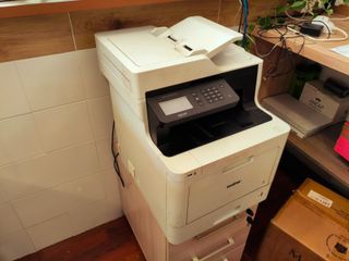 Stampante Multifunzione - Brother DCPL8410CDW