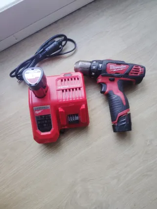 Taladro Milwaukee M12