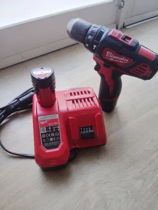 Taladro Milwaukee M12