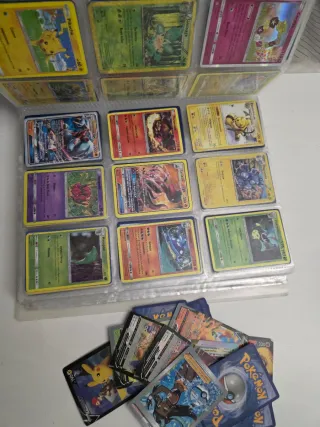 Álbum Pokémon + Cromos