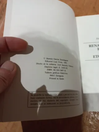 Renata toca el piano, estudia ingles y etcetera...