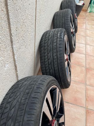 Llantas Mercedes-Benz 18