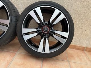 Llantas Mercedes-Benz 18