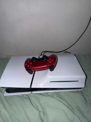 Consola PS5 con Mando Rojo