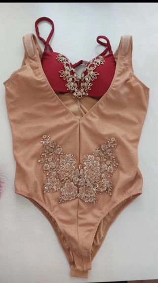 Disfraz fantasía plumas Carnaval