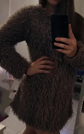 Abrigo de pelo marrón