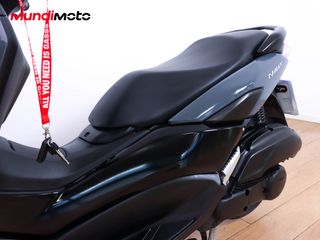 YAMAHA NMAX