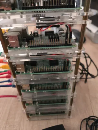 Cluster 6 Raspberry Pi 3b con Accesorios