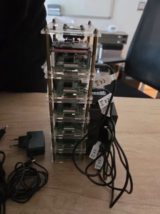 Cluster 6 Raspberry Pi 3b con Accesorios