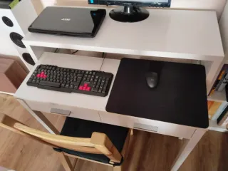 Escritorio extensible blanco