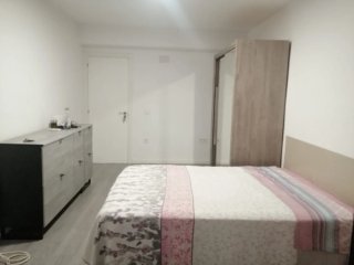 Alquilo una habitación