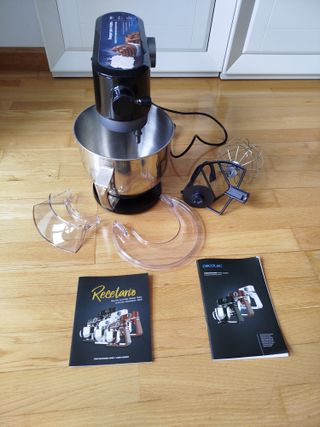 Amasadora Cecotec casi nueva