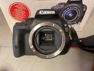 Canon EOS 100D Cámara DSLR + Accesorios
