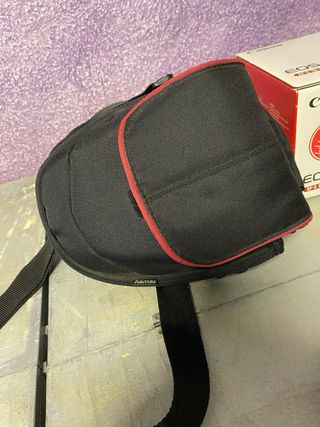 Canon EOS 100D Cámara DSLR + Accesorios