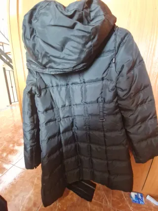 Abrigo de plumas Zara negro