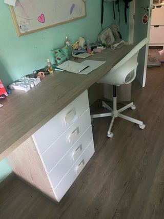 Dormitorio juvenil 3 camas y escritorio