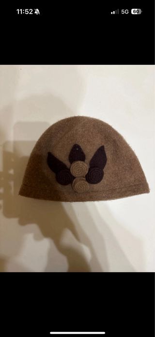 Cappelli donna marrone e viola