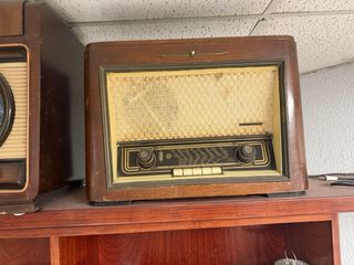 Radios antiguas madera