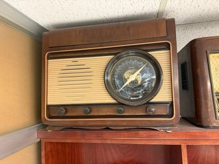 Radios antiguas madera