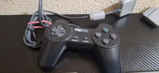 Consola PlayStation 1 con 2 mandos