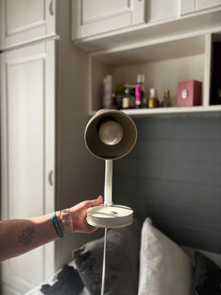 Lámpara de estudio flexible beige