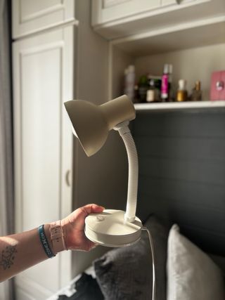 Lámpara de estudio flexible beige