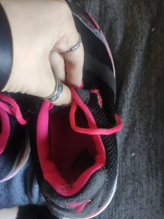 Zapatillas deportivas Spygo negras y rosas