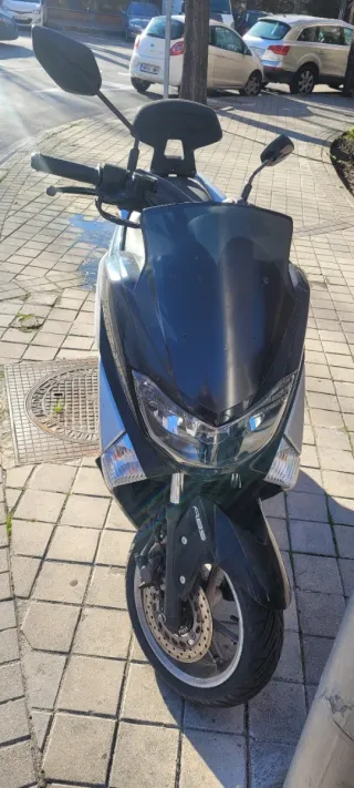 Yamaha NMAX 125