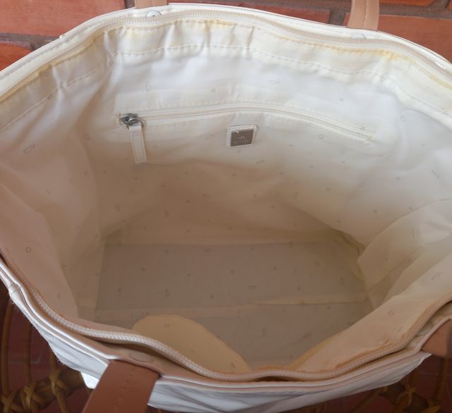 Bolso Charol Grande Carpisa Crema