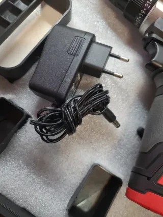 Taladro a batería LITHIUM POWER