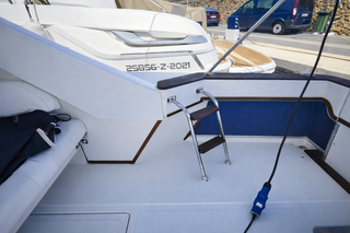 SEA RAY 390 EXPRESS CRUISER