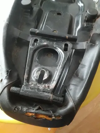 Asiento Vespa PX, DS, DN Negro