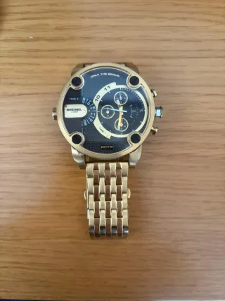 Reloj Diesel Dorado y Negro