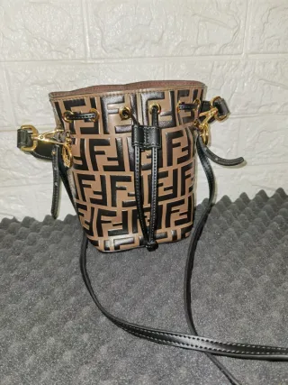 Bolso Fendi Marrón y Negro