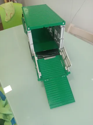 Camión Bruder Verde y Blanco