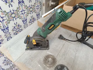 Sierra Circular Pequeña Teccpo