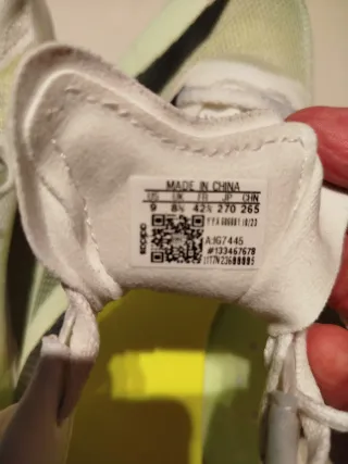 Zapatillas Adidas Atletismo Clavos Verde/Blanco.